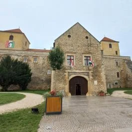 Thury-vár Várpalota - Egyéb