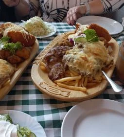 Kurta Kocsma Vendéglő