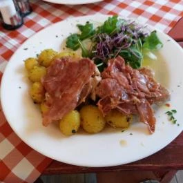 Lávakövi Pizzéria Siófok - Étel/ital