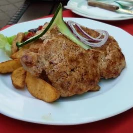 Makkos Vendéglő Fonyód - Étel/ital