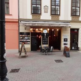 Palmetto Café Pécs - Külső kép