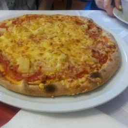 Patkó Vendéglő & Pizzéria Zirc - Étel/ital