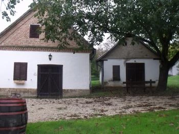 Pincemúzeum Györköny