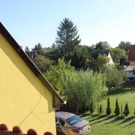 Somogyi Apartman Balatonfenyves - Medence/kert