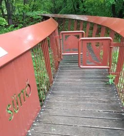 Tardosi Lombkorona-tanösvény