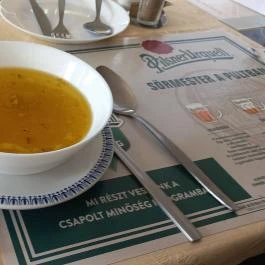 Üvegtigris Panzió, Tinnye - Egyéb