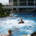 Ensana Thermal Aqua Hévíz - Medence/kert