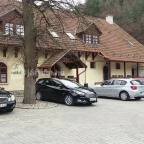 Aranygombos Fogadó étterme Telkibánya - Külső kép