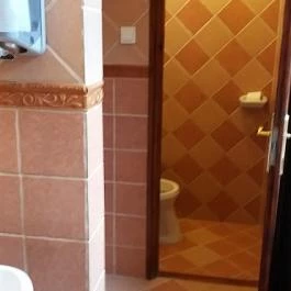 Aranygombos Fogadó étterme, Telkibánya - Mosdó