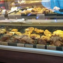 Lipóti Pékség & Kávézó - Arena Mall, Budapest - Étel/ital