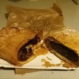 Lipóti Pékség & Kávézó - Lurdy Ház, Budapest - Étel/ital