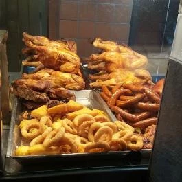 Pados Pipi Hús-Hentesáru, Grill Ételbár, Budapest - Étel/ital