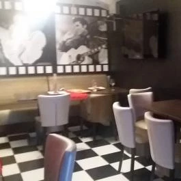 Retro Pizzéria & Music Pub, Túrkeve - Belső