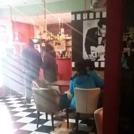 Retro Pizzéria & Music Pub, Túrkeve - Belső