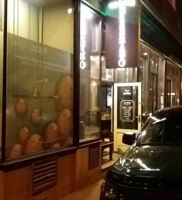 Tróger Gasztró Bisztró