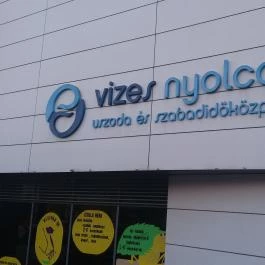 V-8 Vizes Nyolcas Uszoda és Szabadidőközpont Szentendre - 