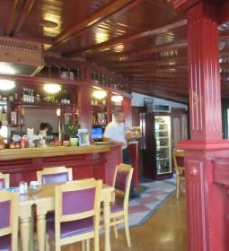 424 Ír Étterem & Söröző