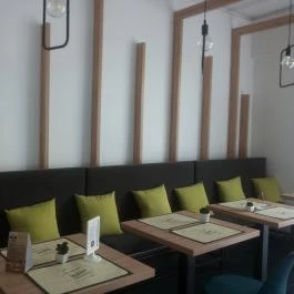 Balance Cafe & More, Tata - Belső