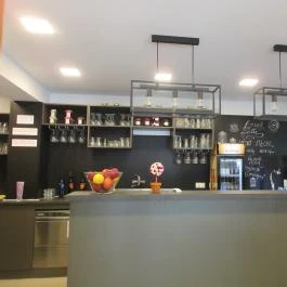 Bistrosa Kávézó, Máriagy?d - Belső