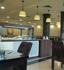 Colosseum Hotel étterme