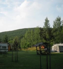 Erdei Kemping & Faházak