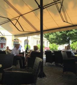 Fekete Sas Kávéház