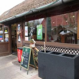 Hármaskönyv Fogadó étterme, Alsópetény - Külső kép