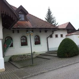 Hasik Hotel, Döbrönte - Külső kép