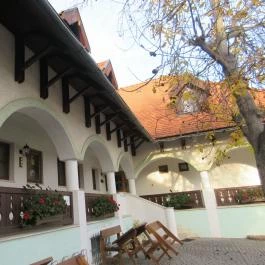 Hasik Hotel, Döbrönte - Külső kép