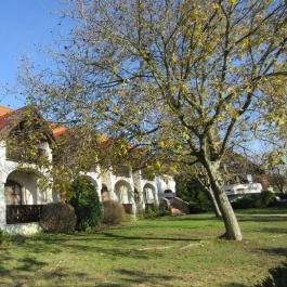 Hasik Hotel, Döbrönte - Külső kép