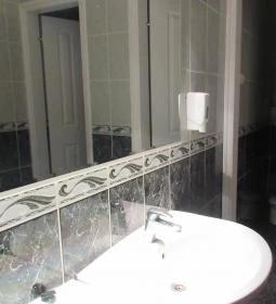 Hotel Aqua-Lux Étterme