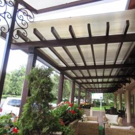 Hotel Aventinus Nyíregyháza - Medence/kert