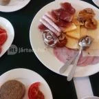 Hotel Kardosfa Zselickisfalud - Vendéglátás