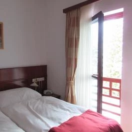 Hotel Szarvaskút Zirc - Szobák