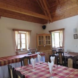 Malomkert Hotel étterme Nagybörzsöny - Belső