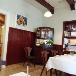 Öreg Prés Étterem Mór - Egyéb