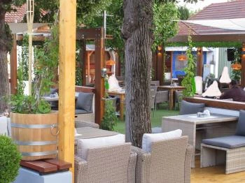 Parázs Gasztropub Balatongyörök