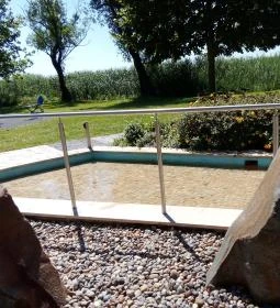 Római-forrás és Kneipp taposó