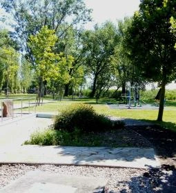 Római-forrás és Kneipp taposó