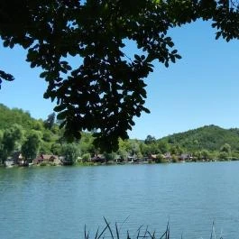 Suvadás Liget Étterem, Arló - Külső kép