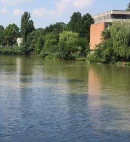 Szeparé Kávézó & Étterem