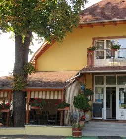 Tengerszem Panzió étterme