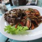 Tonett Pub Étterem & Pizzéria Budapest - Étel/ital