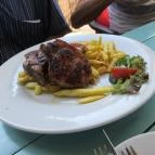 Tonett Pub Étterem & Pizzéria Budapest - Étel/ital