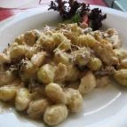 Tonett Pub Étterem & Pizzéria Budapest - Étel/ital