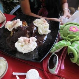 Tonett Pub Étterem & Pizzéria Budapest - Étel/ital