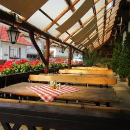 Vadász Étterem és Panzió, Répáshuta - Külső kép