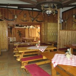Vadász Étterem és Panzió, Répáshuta - Belső