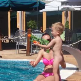 Thermál Hotel Szivek Berekfürdő - Medence/kert