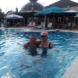 Thermál Hotel Szivek Berekfürdő - Medence/kert